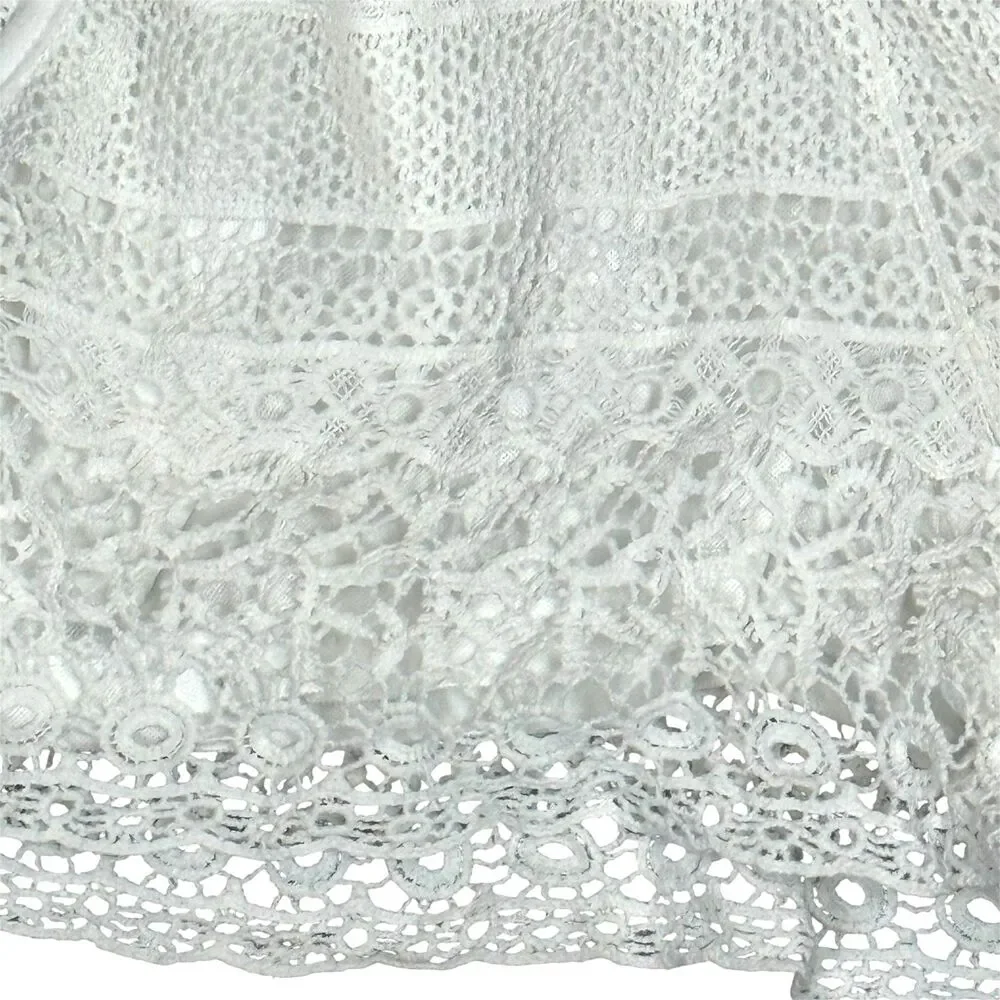 N/A white crochet